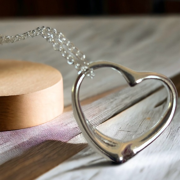 925 SILVER HEART NECKLACE WITH POUCH - Picture 2 of 7